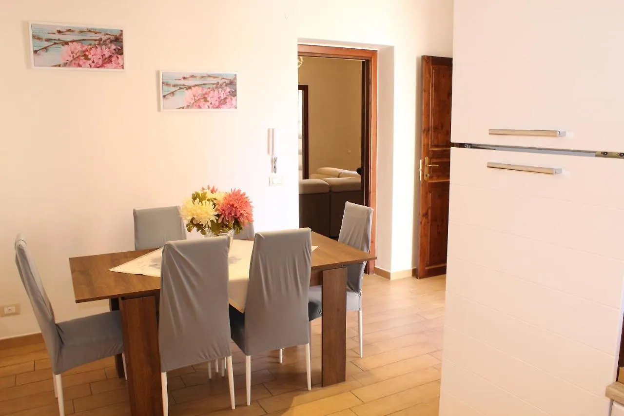 Villa Marchele Carini 0*,